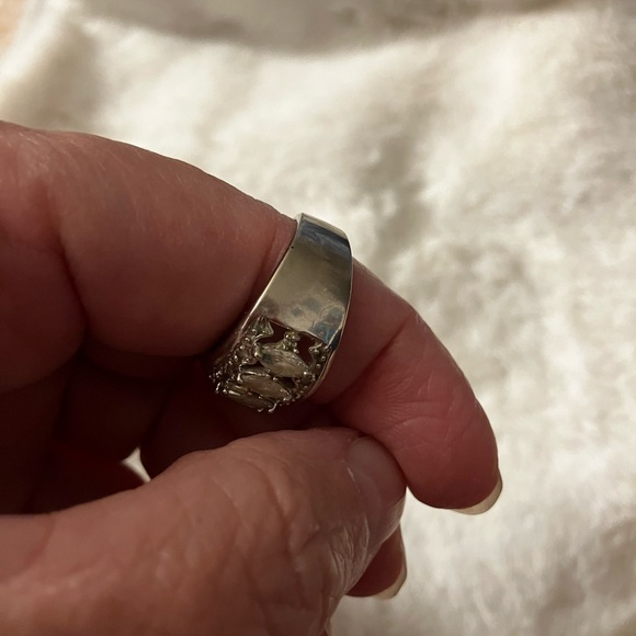 Vintage Ring - Picture 4 of 9